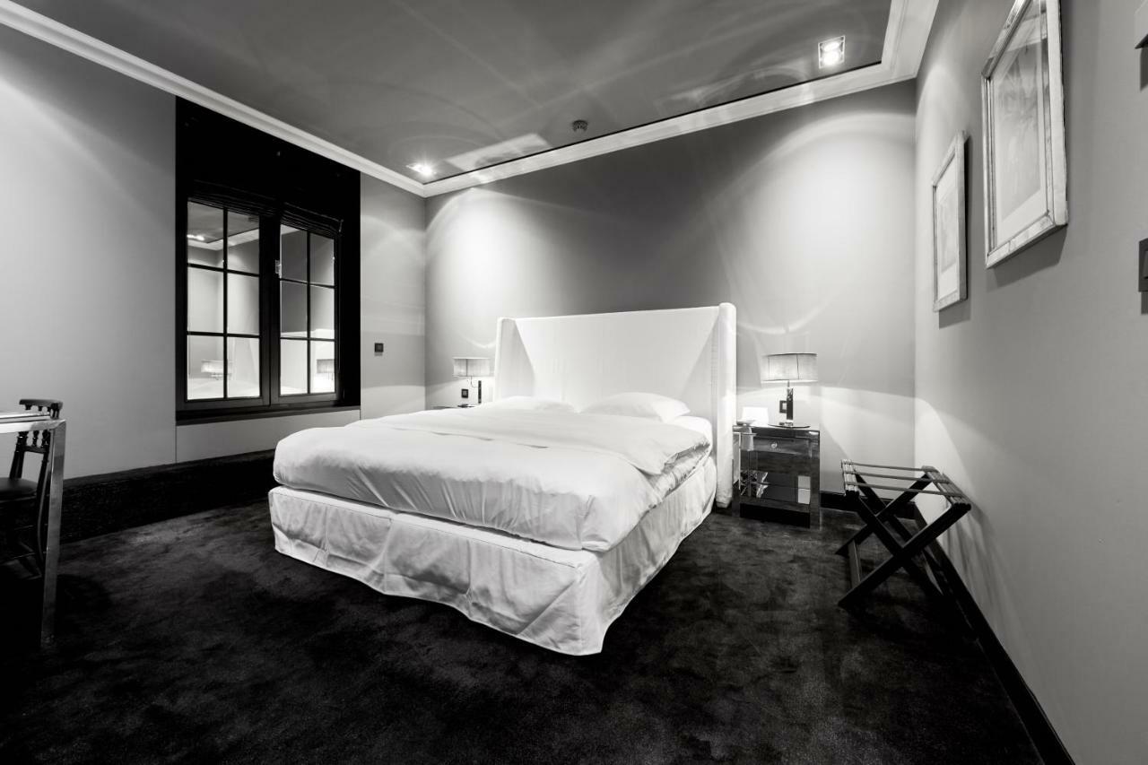 Hotel Odette En Ville Іксель Екстер'єр фото