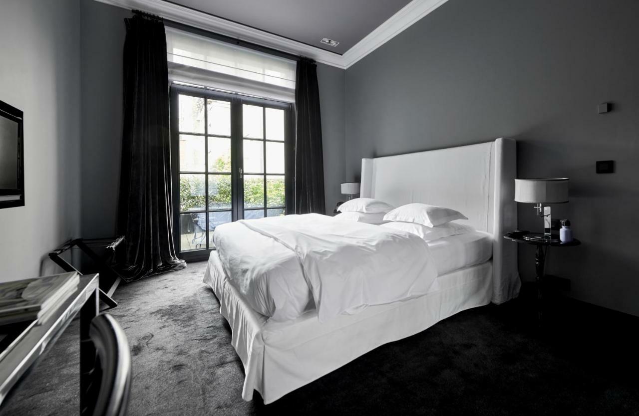 Hotel Odette En Ville Іксель Екстер'єр фото