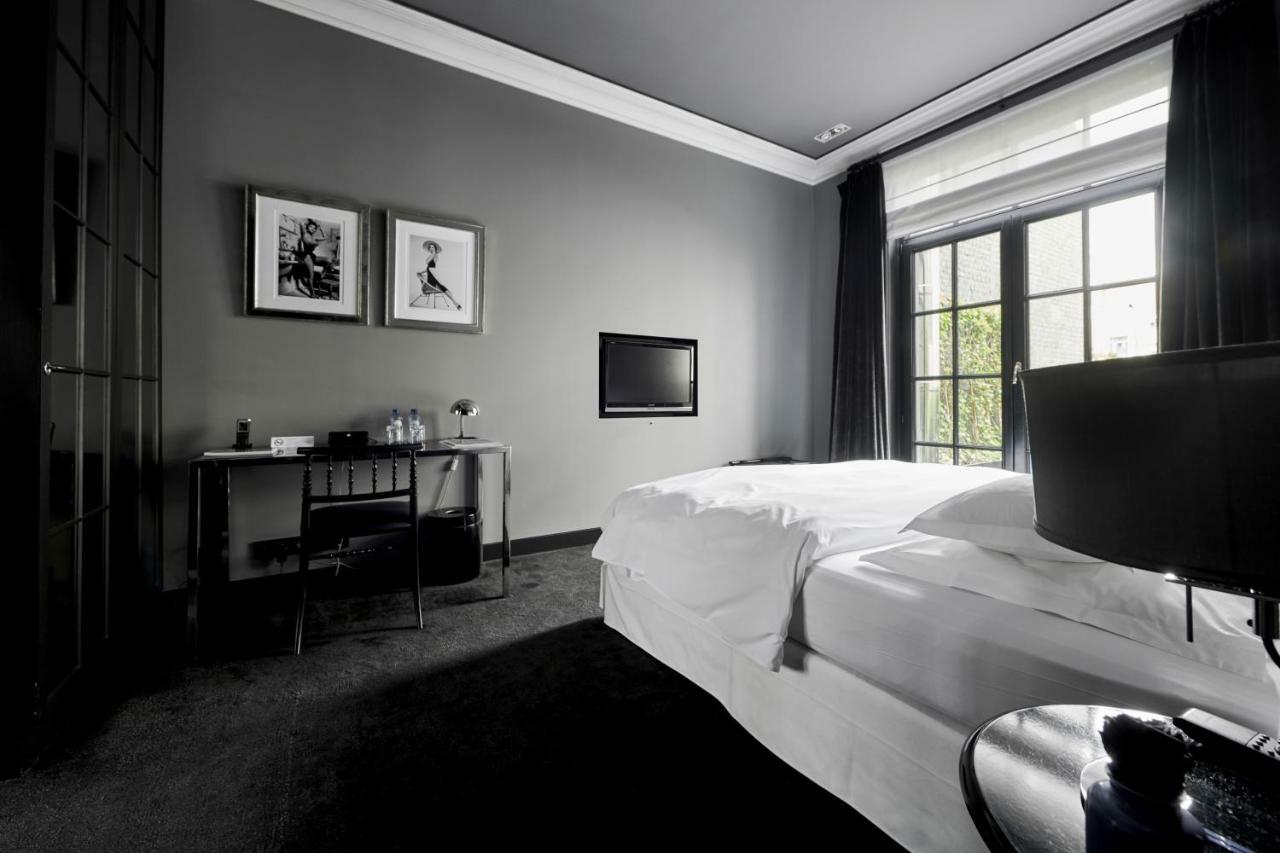 Hotel Odette En Ville Іксель Екстер'єр фото